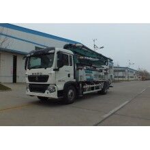 河南許昌森源33米泵車(chē) 豪沃底盤(pán)33米泵車(chē)價(jià)格