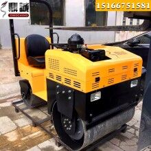 看成??！看1.5噸座駕式柴油壓路機 雙鋼輪壓路機 溝槽施工壓土機